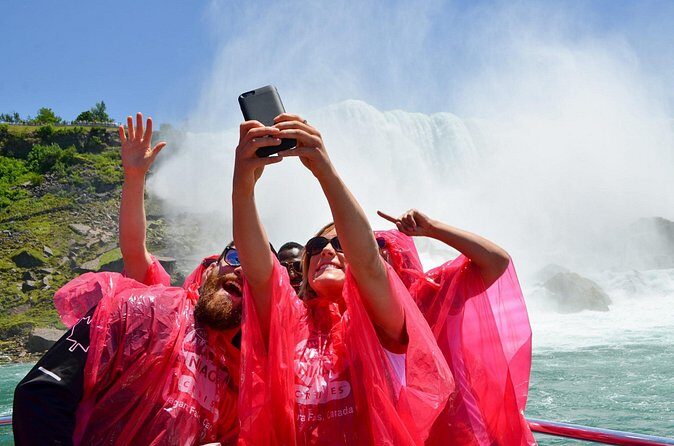 Niagara Falls Full-Day Tour from Mississauga - Niagara-on-the-Lake Stroll: A Nice Brake in the Schedule