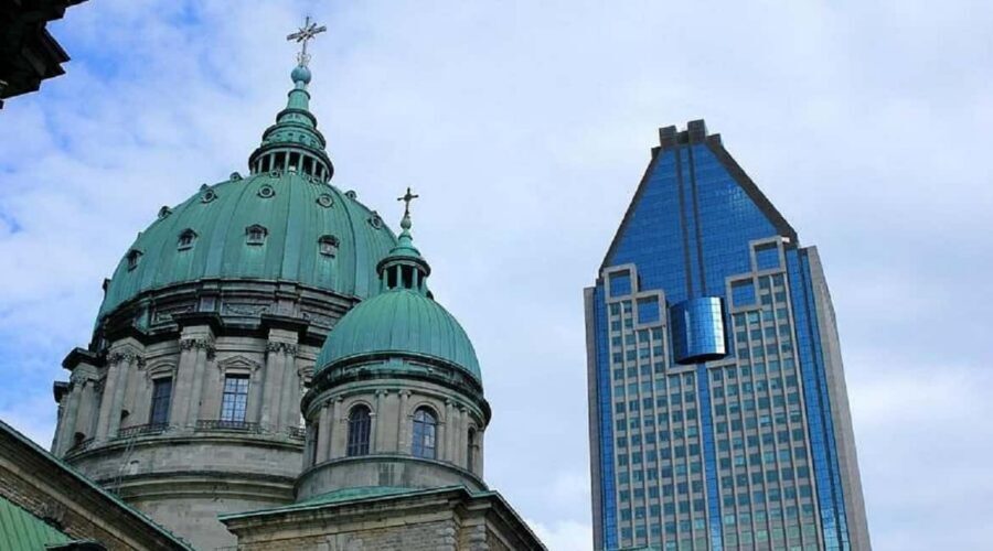 Small group: Toronto, Montreal, Quebec & Niagara 4-Day Tour - Day 1: Toronto to Montreal, with a Thousand Islands stop you can choose to take